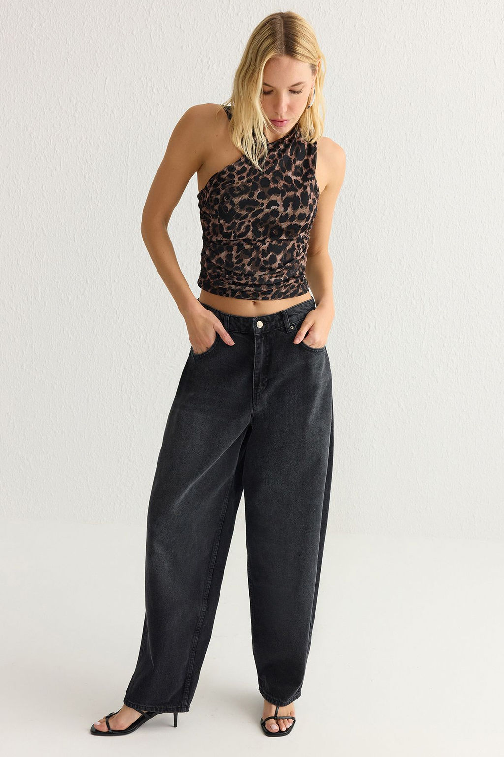 Cok Renkli Asimetrik Yaka Fitted/Vucuda Oturan Esnek Orme Bluz TWOSS25BZ00017