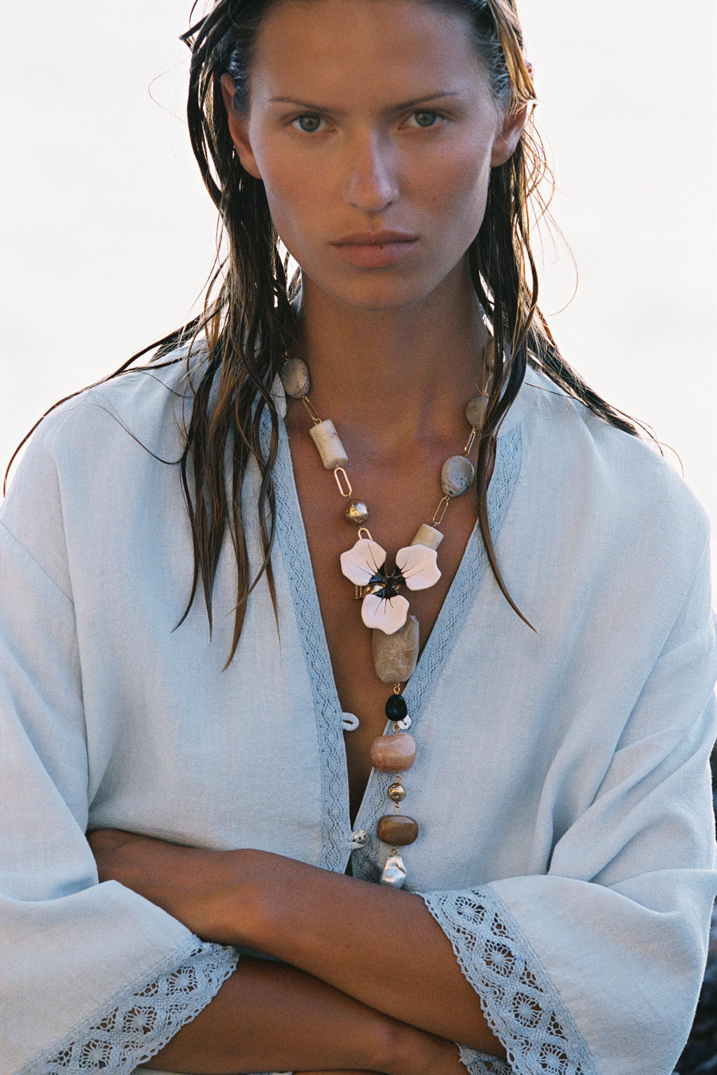 STONE AND FLOWER NECKLACE