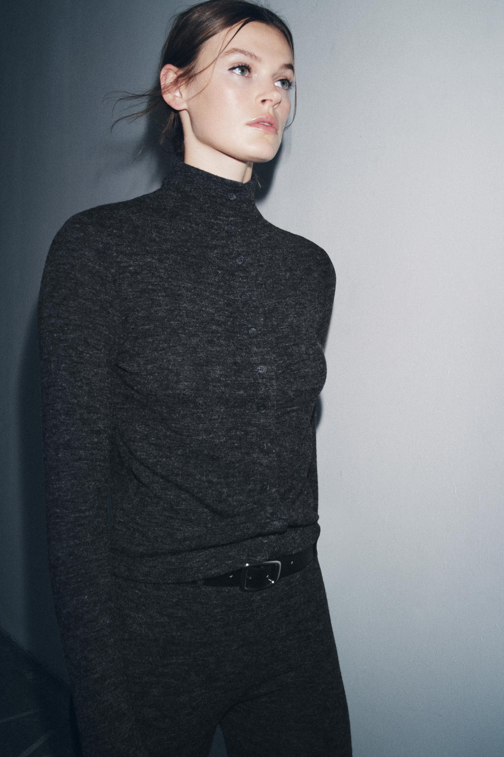 SOFT HIGH NECK JACKET - Zara фото 3