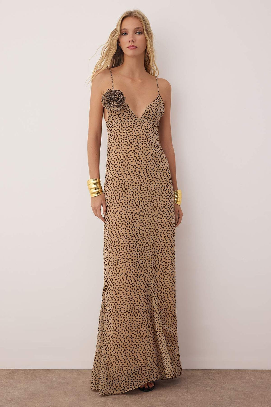 Cok Renkli Puantiyeli Cicek Aplike Detayl? Sifon Maxi Abiye & Mezuniyet Elbisesi TPRSS25AE00199