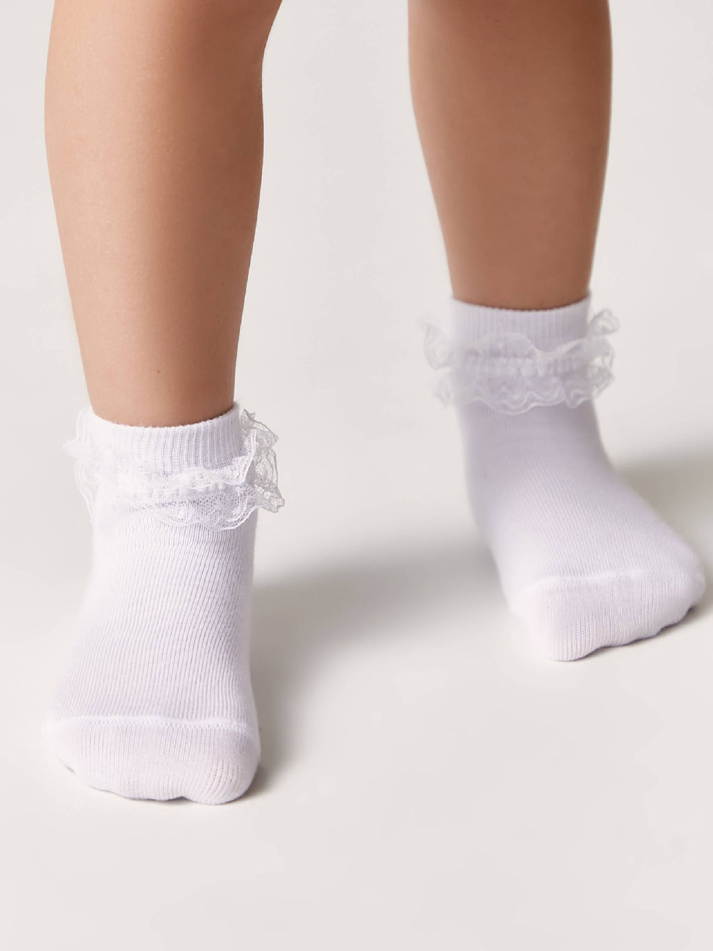 Цена за 2 пары Conte-Kids Хлопковые носки TIP-TOP с кружевной лентой белый
