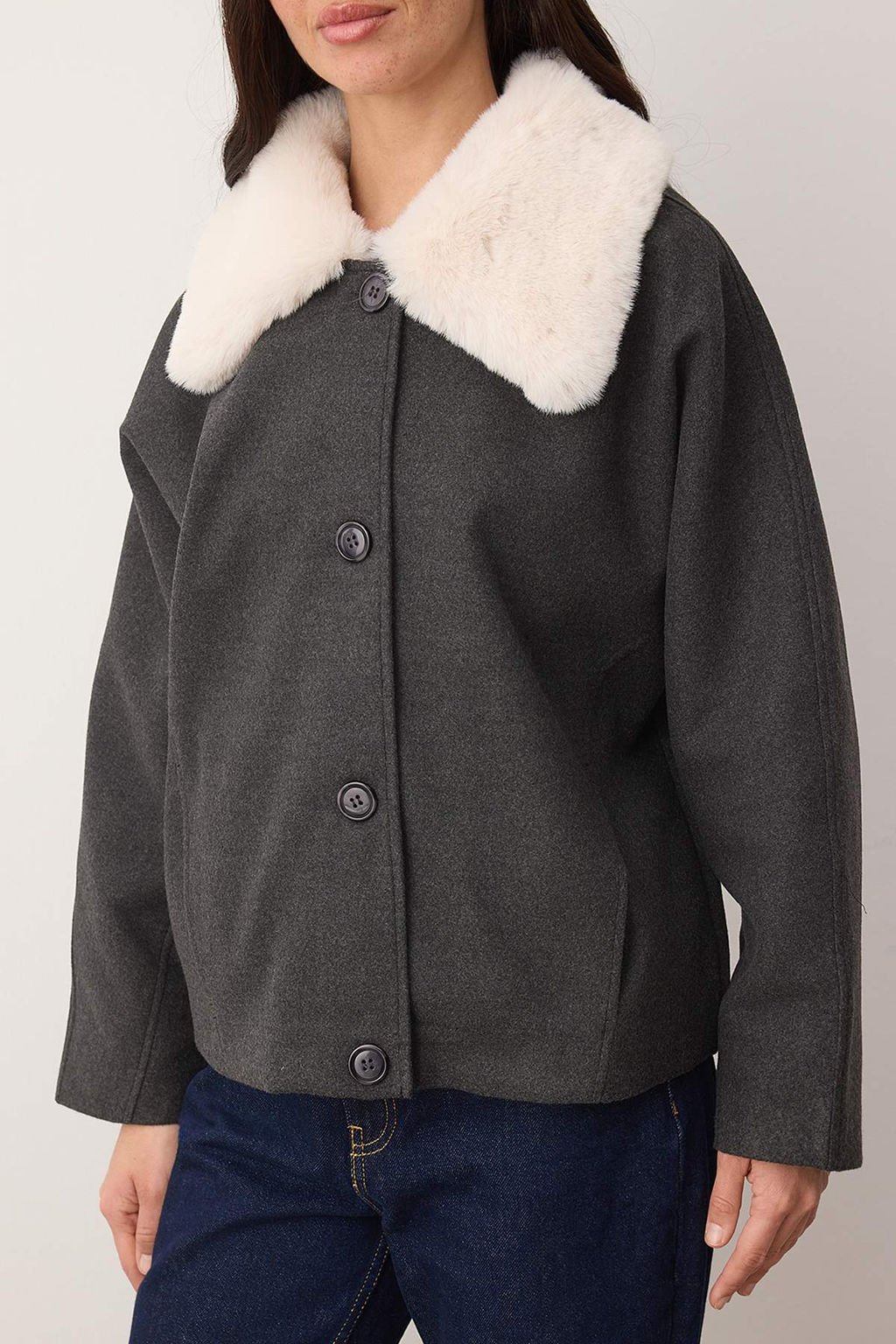 Antrasit Oversize Suni Kurk Yakal? K?sa Oversize Kase Kaban TWOAW26KB00073