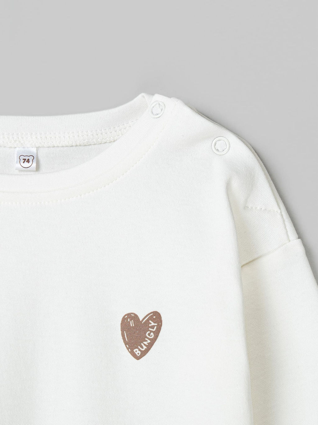 Лонгслив "Сердце" с принтом 0+