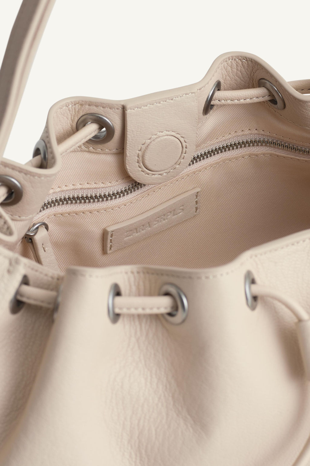 LTHR SHLDR BG 16 / blanco - Zara фото 10