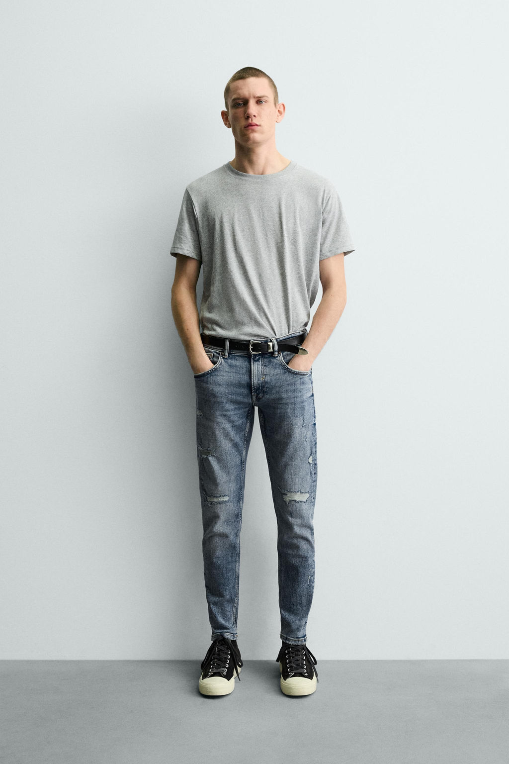 RIPPED FLARE FIT JEANS - Zara фото 10