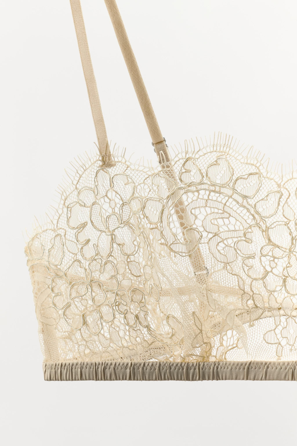 BRALETTE BANDEAU ENCAJE BORDADOS FLORES / Crudo - Zara фото 10