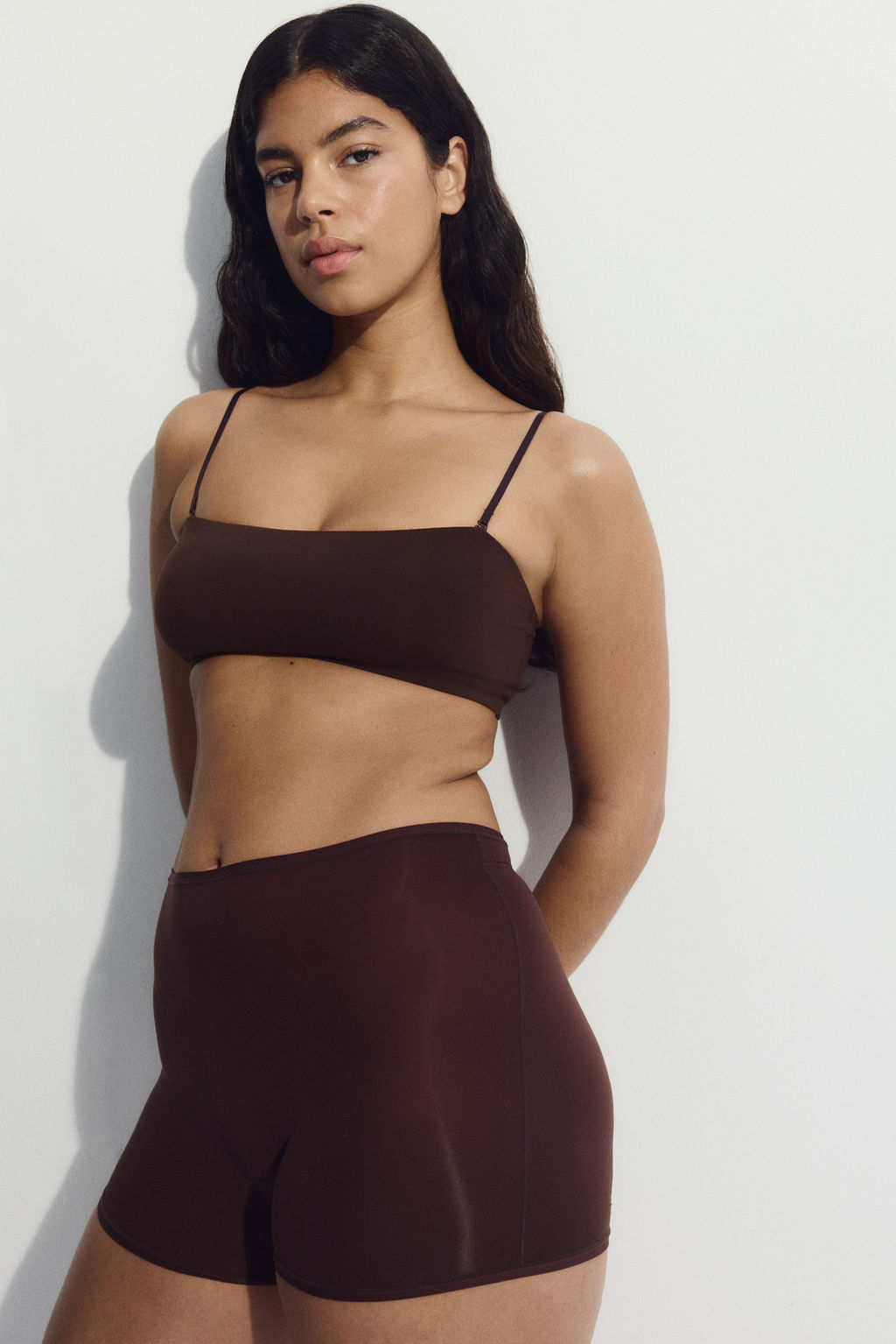 Sujetador bandeau de microfibra con relleno - H&m фото 3