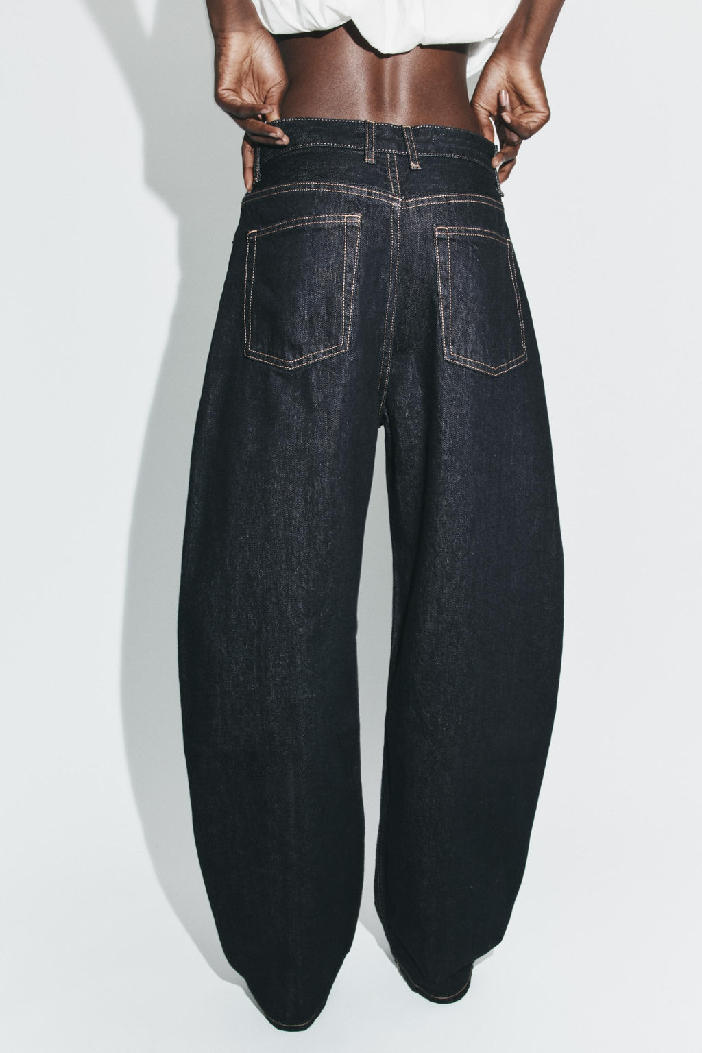JEANS TRF BARREL TIRO ALTO / ?ndigo oscuro - Zara фото 4