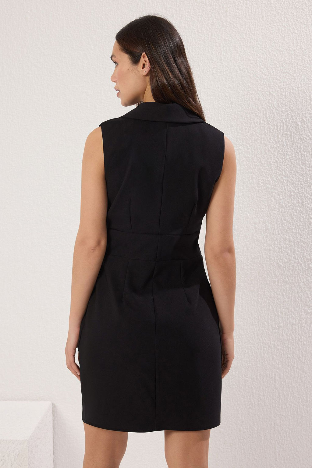 TRENDYOLMILLA Siyah Ceket Yaka Dugmeli Mini Dokuma Elbise TWOSS25EL00625 фото 4