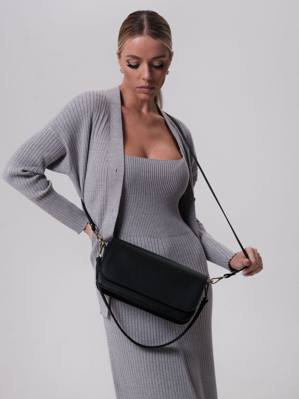 Сумка кожаная багет Deboro 30138 черный