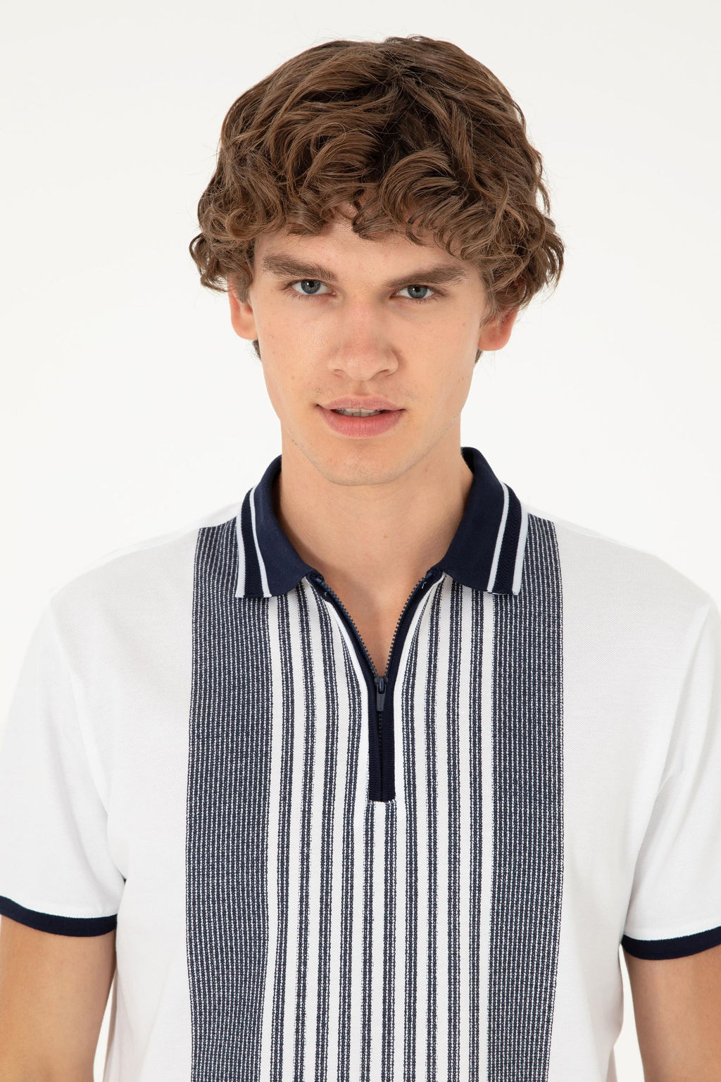 Мужская белая футболка Неожиданная скидка в корзине - U.s. polo assn фото 2