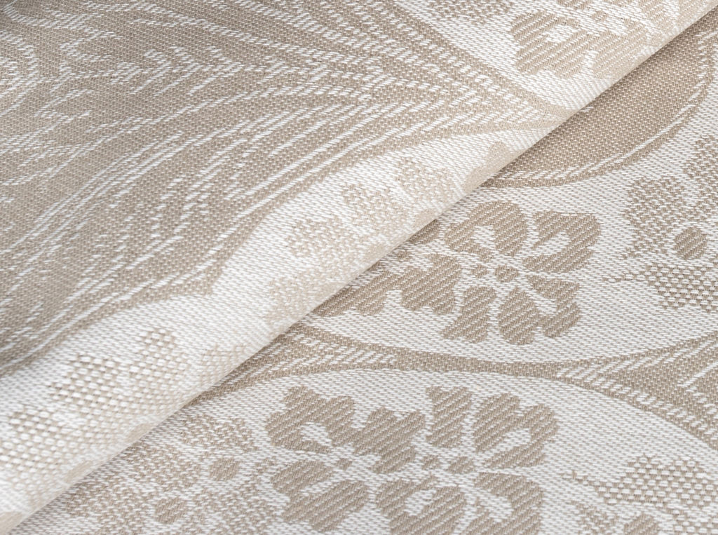 03с-34 ЯК Скатерть 178*320 "Декоративное цветение" цв. бежевый