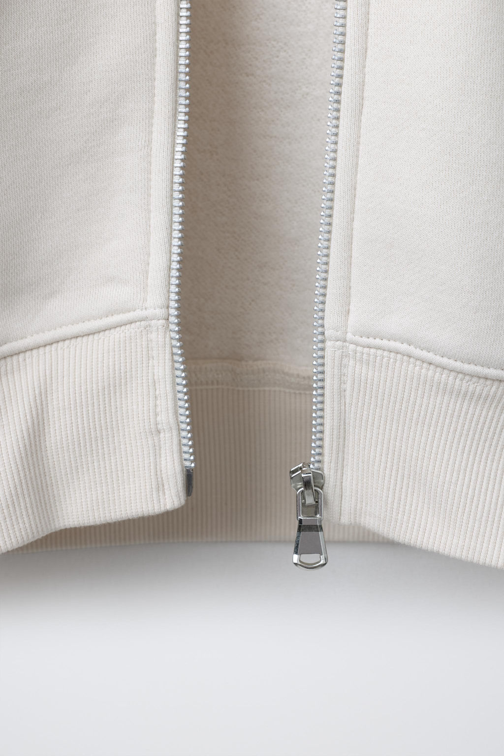 SUDADERA CREMALLERA B?SICA / Crudo - Zara фото 6
