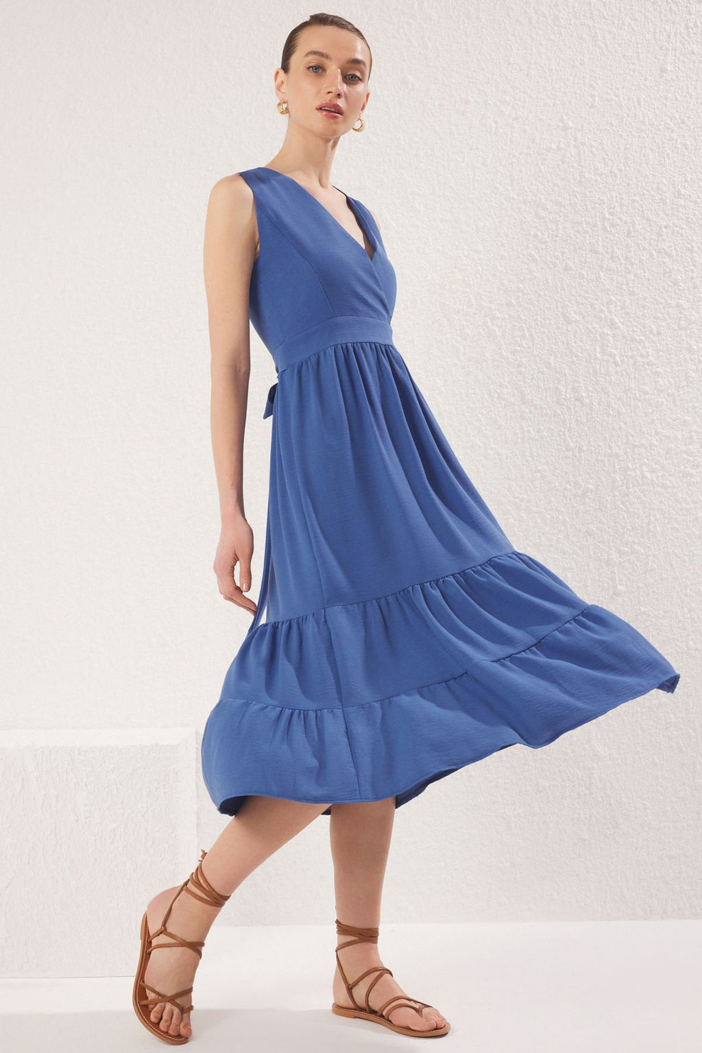 Haki Duz Etegi Belden Ac?lan Kruvaze Midi Dokuma Elbise TWOSS25EL00201 - Trendyolmilla фото 6