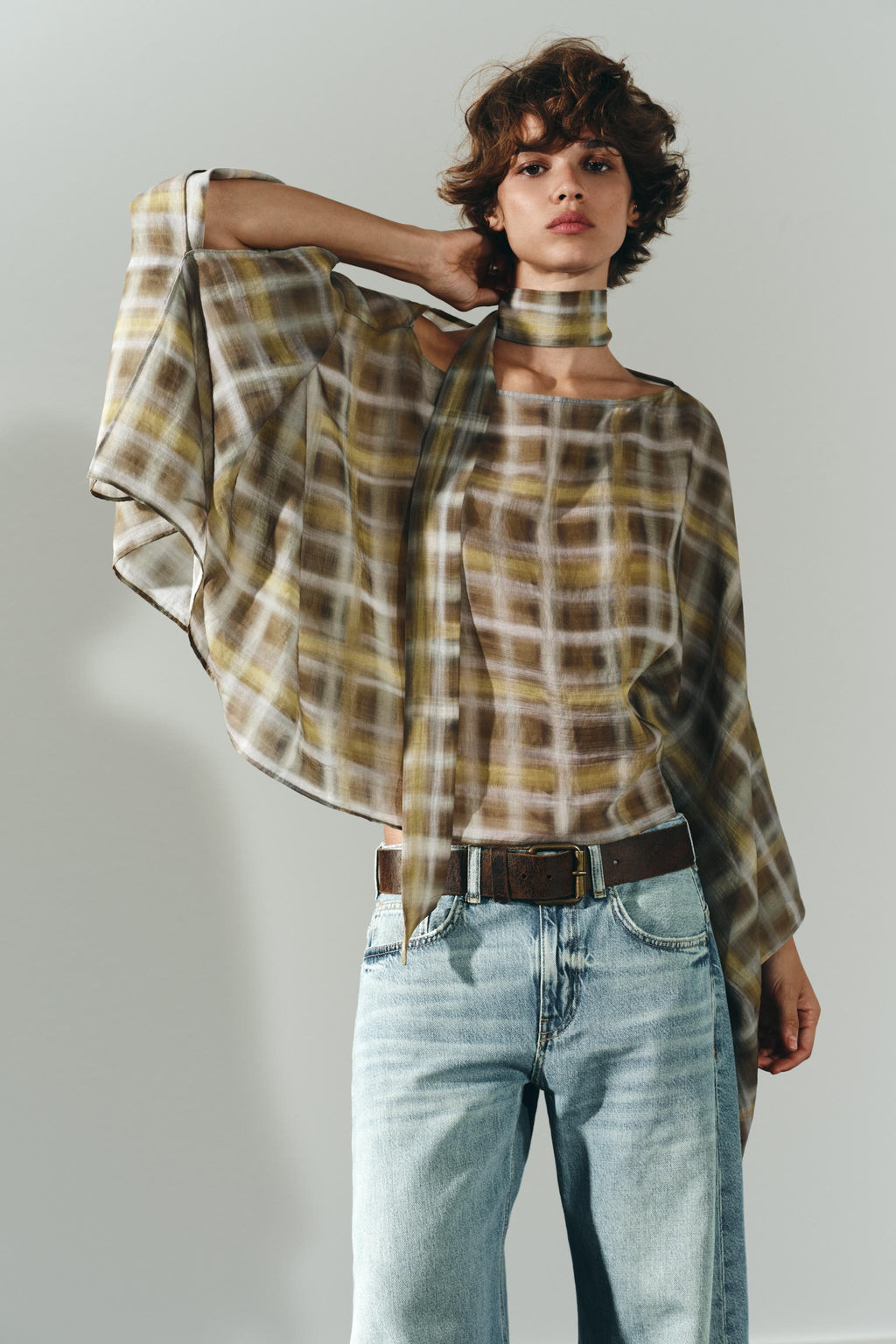 CHECK SCARF CAPE