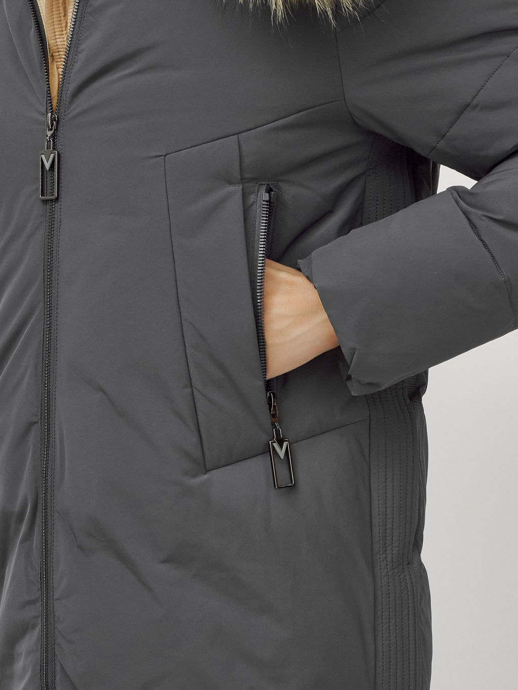 Куртка ПРЕМИУМ КЛАССА зимняя с мехом ЕНОТА, темно-серого цвета - Mtforce фото 11