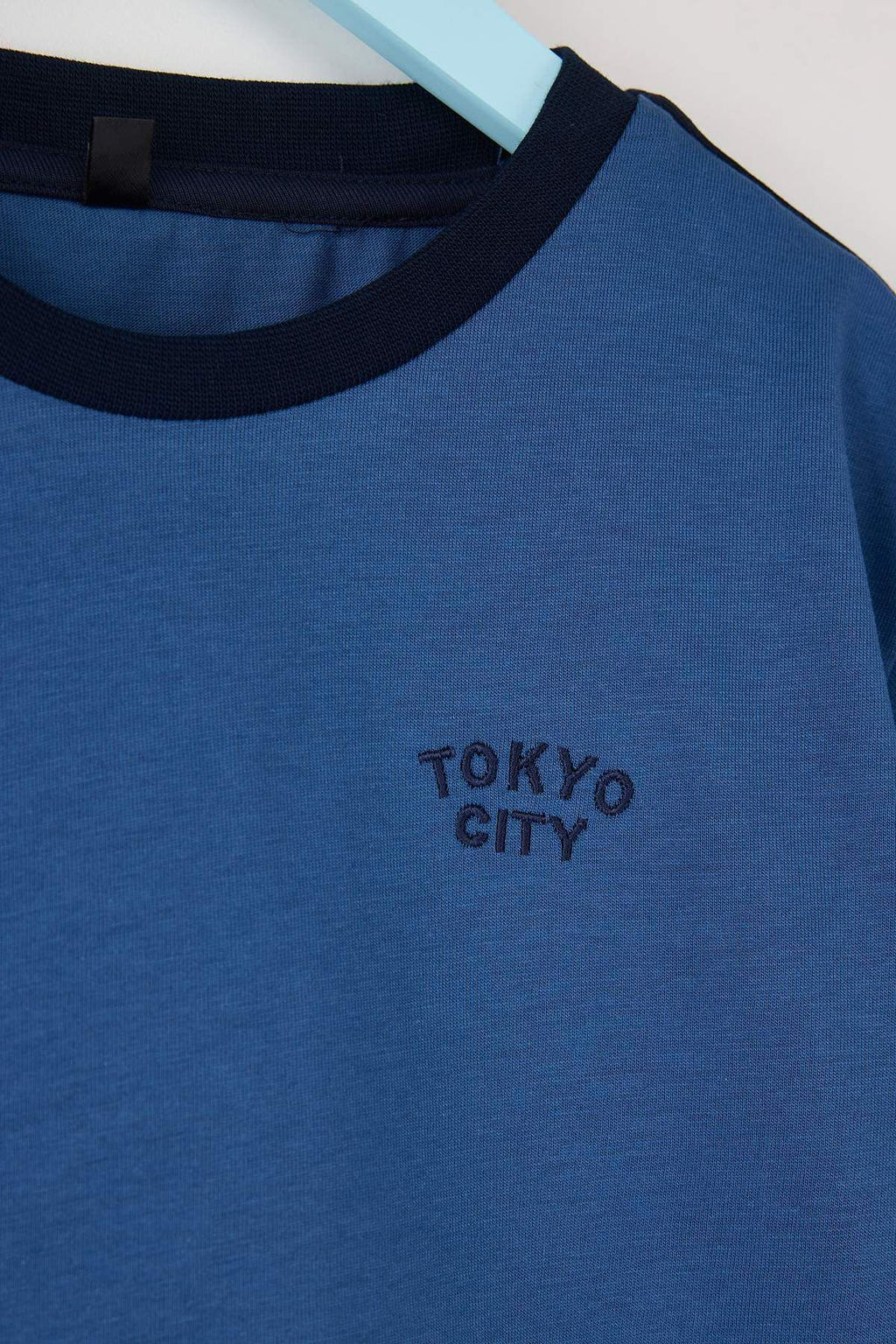 Yesil Erkek Cocuk %100 Pamuk Slogan Nak?sl? Biye Detayl? K?sa Kol Orme T-Shirt TKDSS25TS00100 - Trendyolmilla фото 7