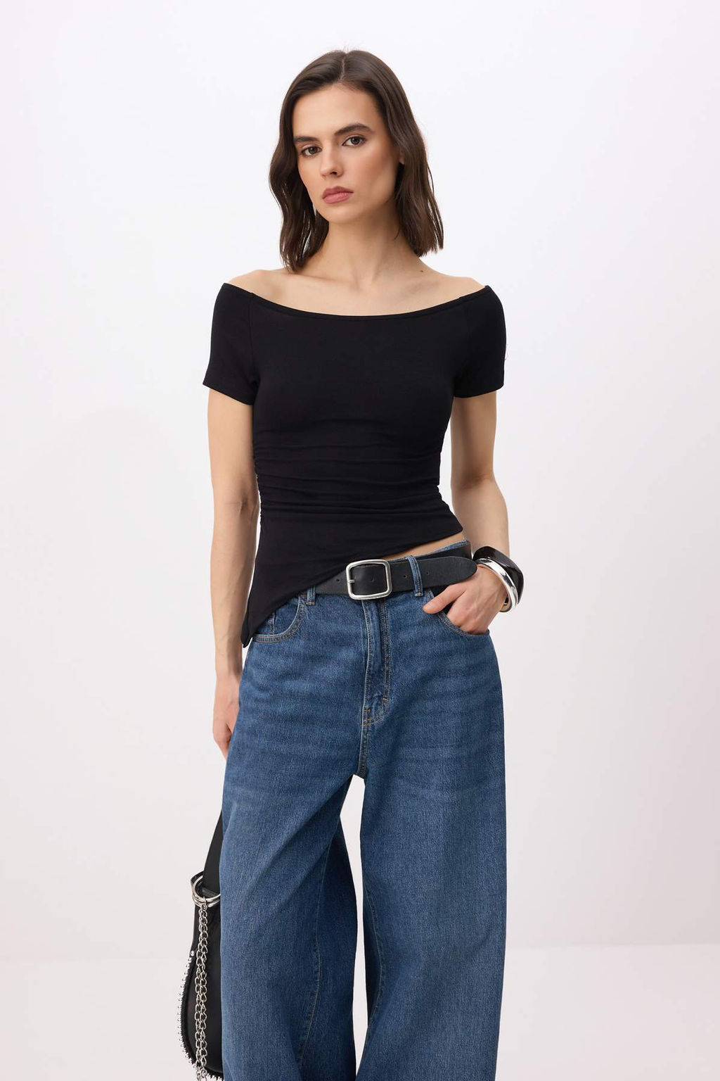 siyah Fitted/Vucuda Oturan Kay?k Yaka Ay Kol K?sa Kollu Yumusak Orme Bluz TWOSS26BZ00730 - Trendyolmilla фото 2