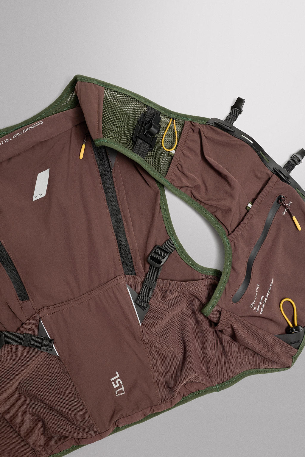 TECHNICAL SPORTS GILET - Zara фото 8