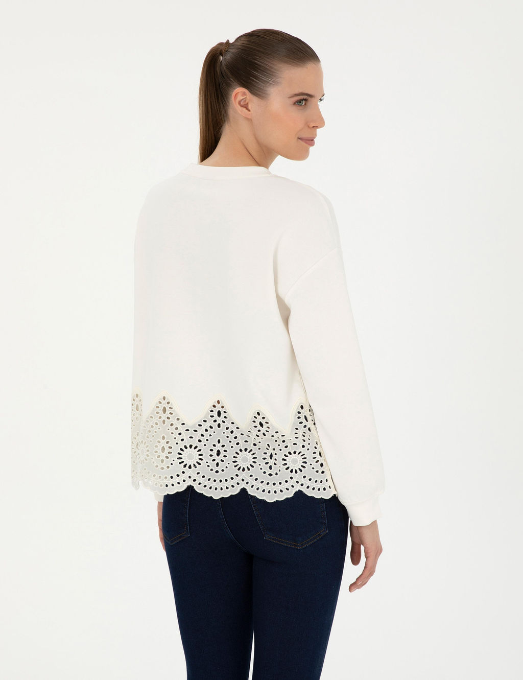 Ekru Comfort Fit Sweatshirt