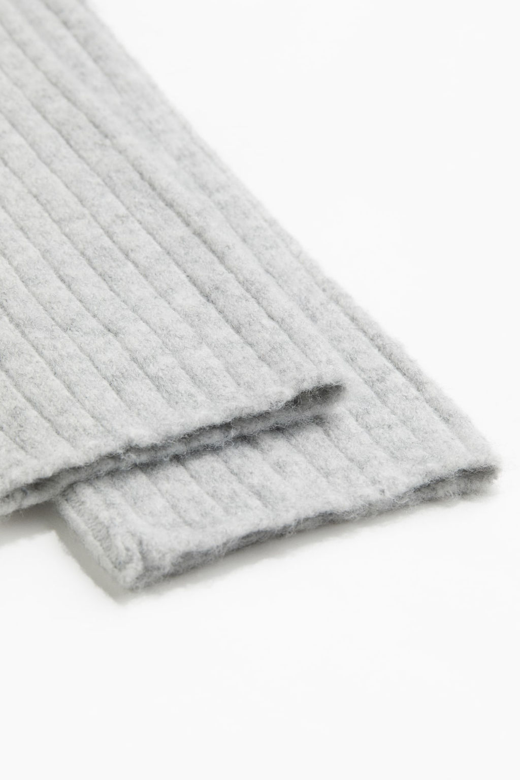 Calentadores acampanados en punto de canale - H&m фото 2