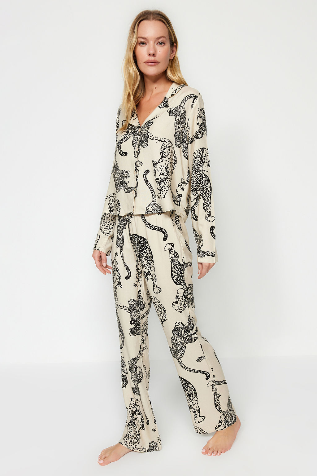 Trendyolmilla Antrasit Kaplan Desenli Viskon Dokuma Pijama Tak?m? THMAW24PT00092  фото 3