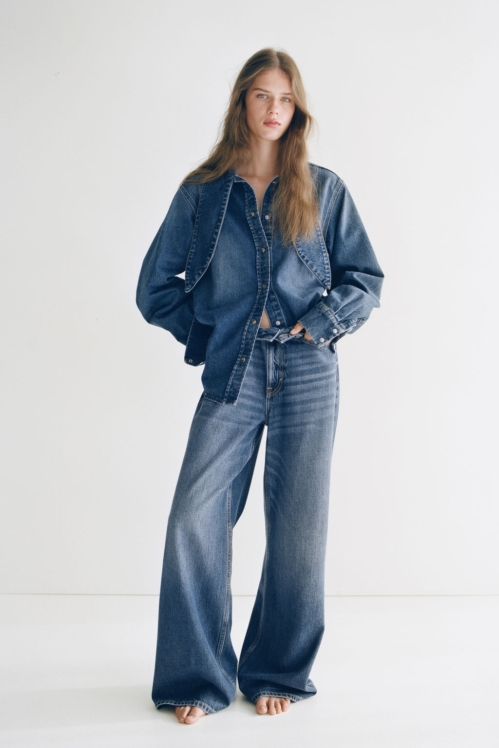 Camisa denim con cuello lazo - H&m фото 4