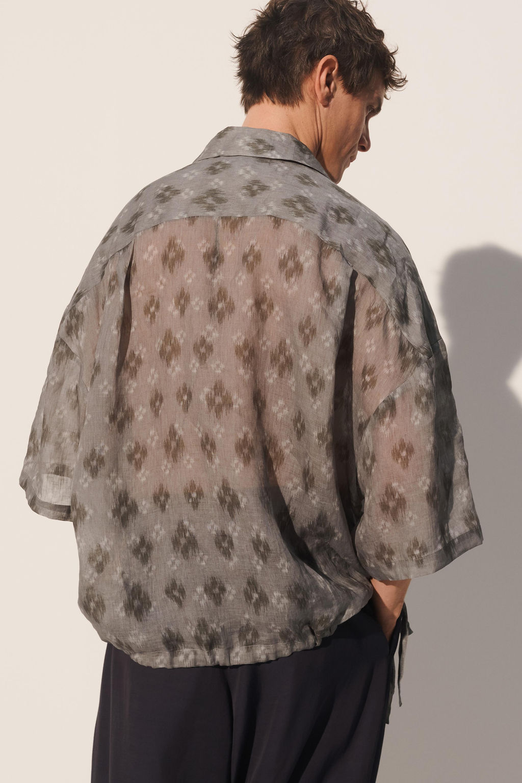 CAMISA POLO BOXY FIT 100% RAMIO / Estampado - Zara фото 3