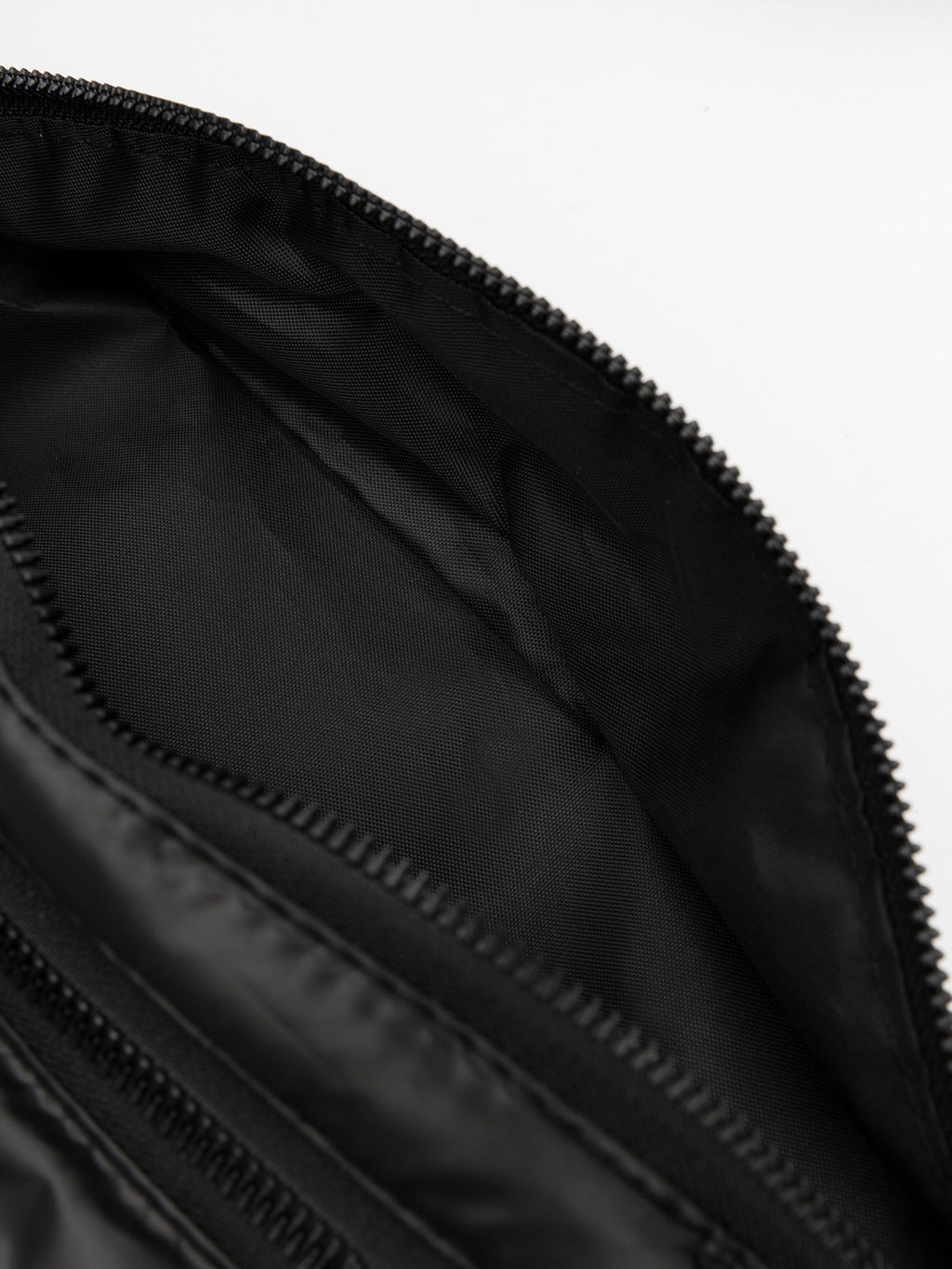 V60 502 01 Сумка женская