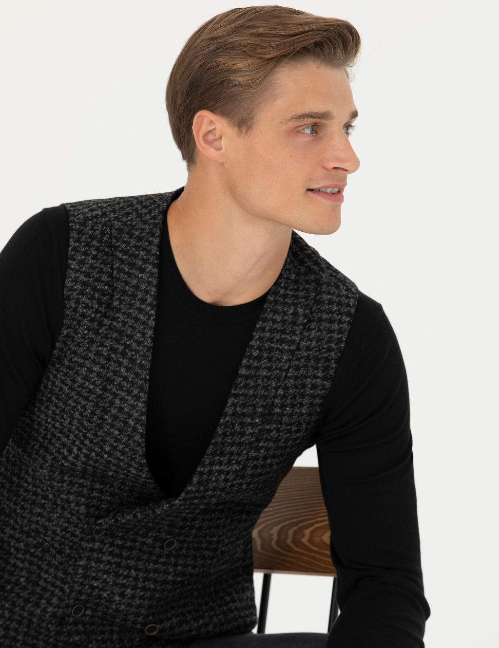 Спортивный жилет приталенного кроя из смесовой шерсти антрацитового цвета - Cacharel фото 4