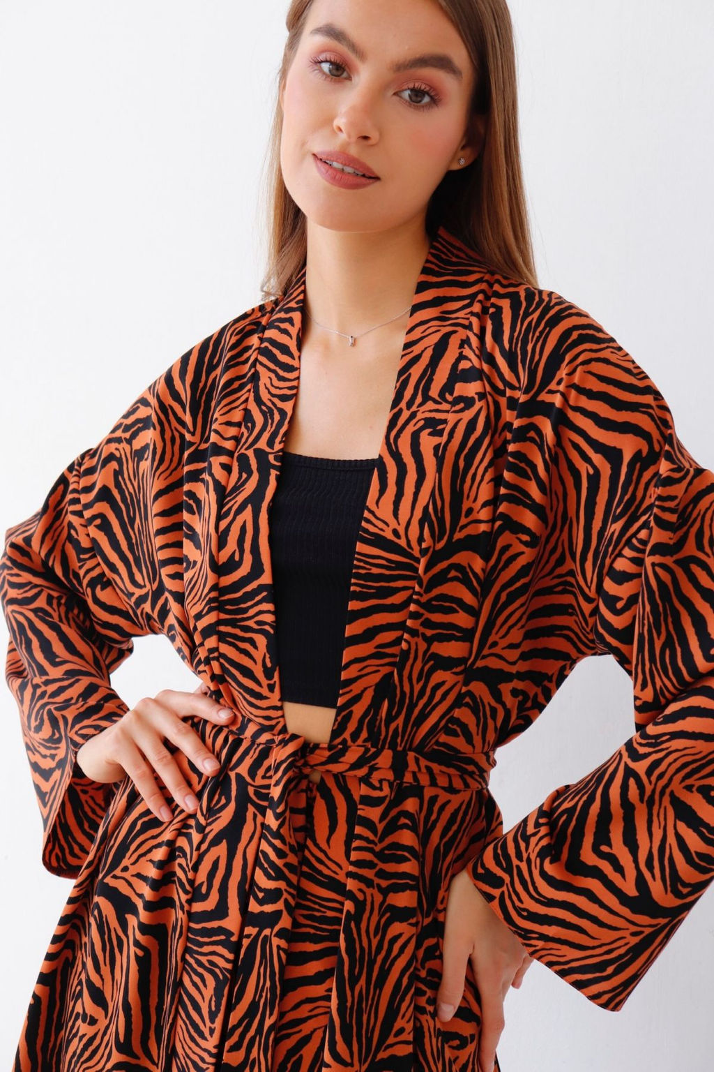 9338 Костюм из кимоно и брюк-палаццо терракотовый с принтом - Martichelli фото 15