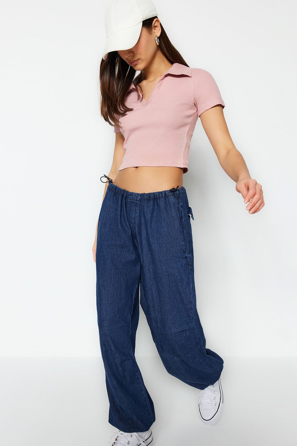 Trendyolmilla Siyah Fitted/Vucuda Oturan Crop Polo Yaka Fitilli Esnek Orme Bluz TWOSS21BZ0038  фото 8
