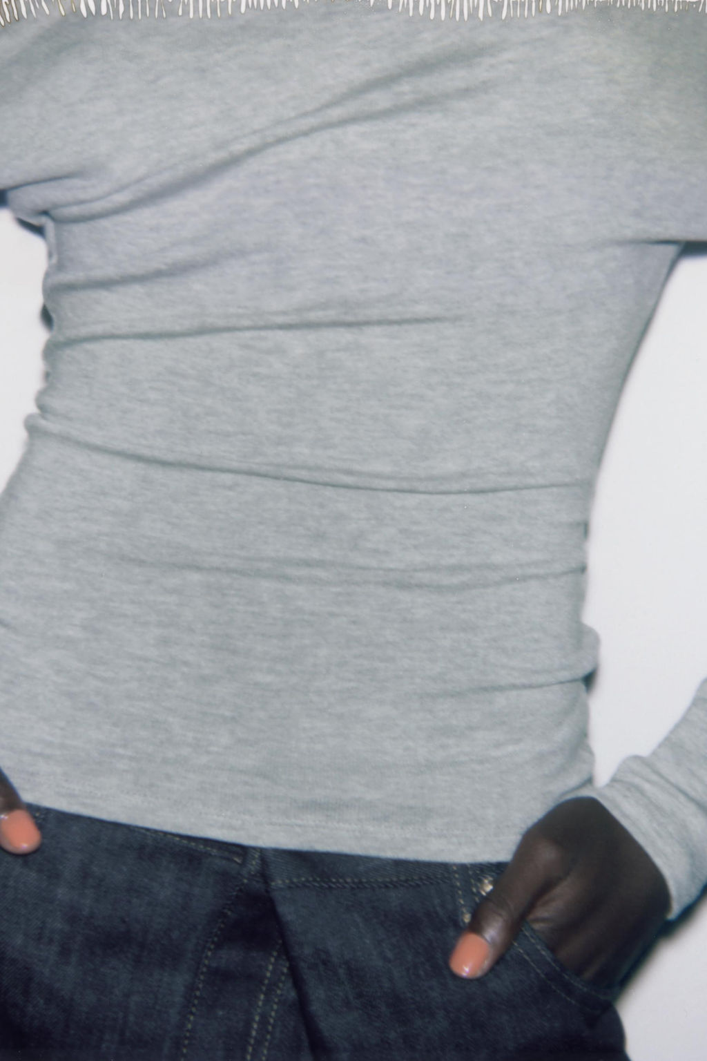 TOP ASIM?TRICO SOFT / Gris vigor? - Zara фото 6