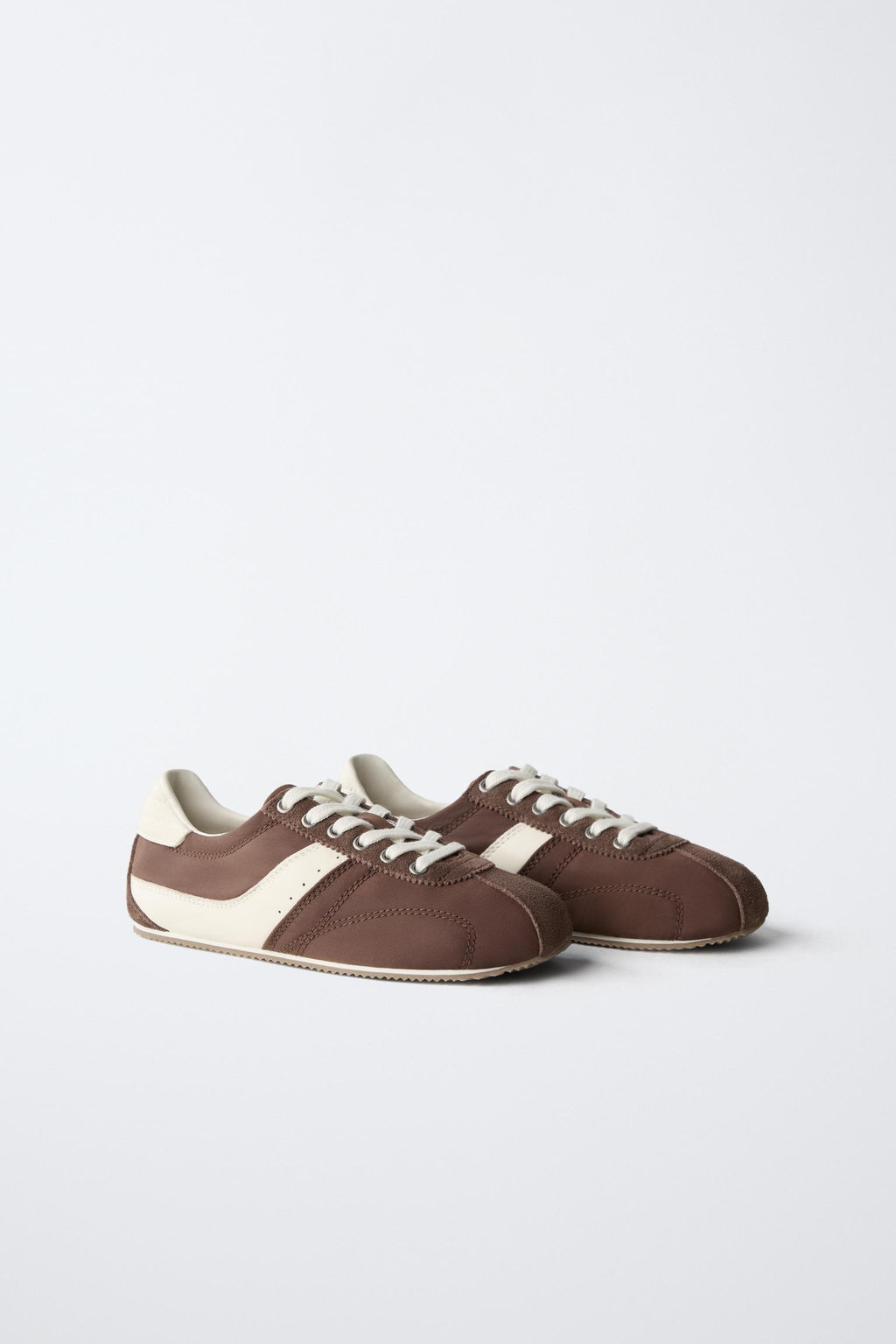 ZAPATILLA DEPORTIVA COMBINADA / Marr?n