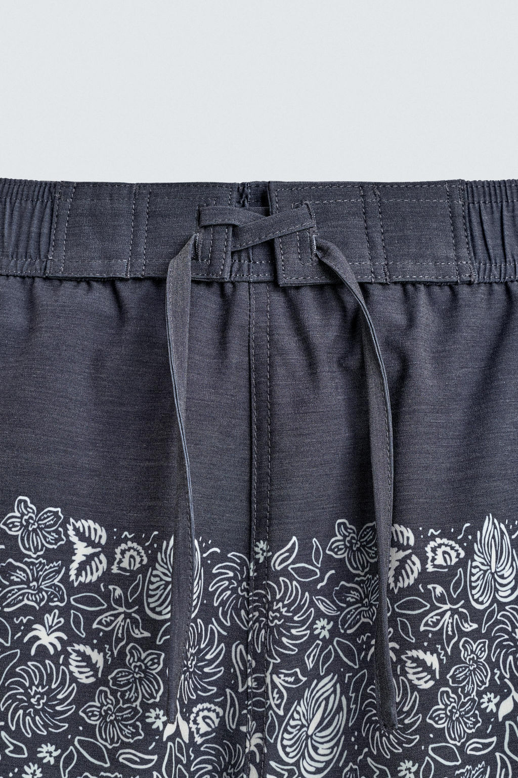 BA?ADOR LARGO ESTAMPADO FLORAL / Marino - Zara фото 8