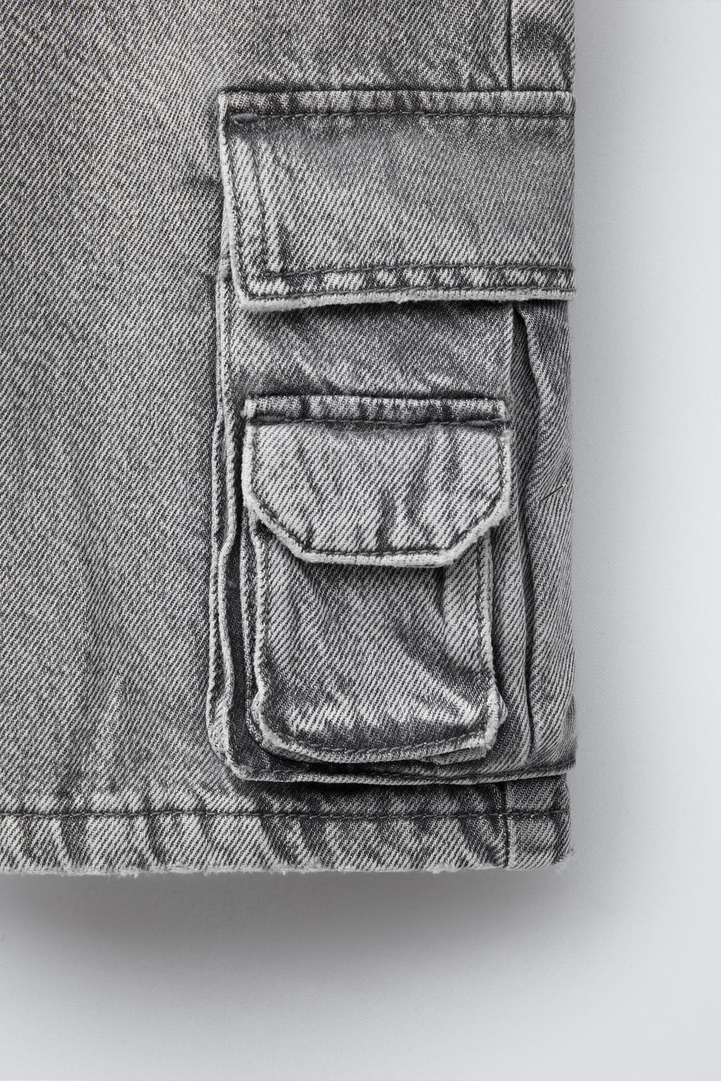 WIDE MULTI-CARGO DENIM BERMUDA SHORTS - Zara фото 4