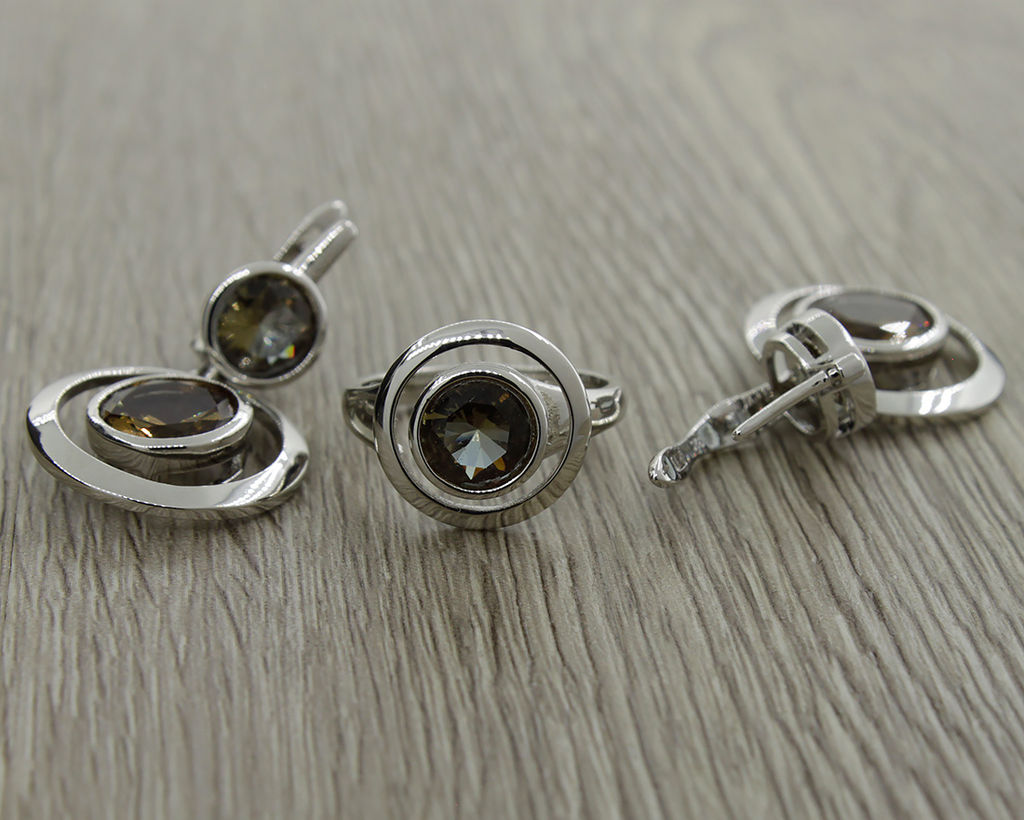 Комплект "Султан-81" султанит, покрытие родий, размеры кольца: 17, 18, 19, 20