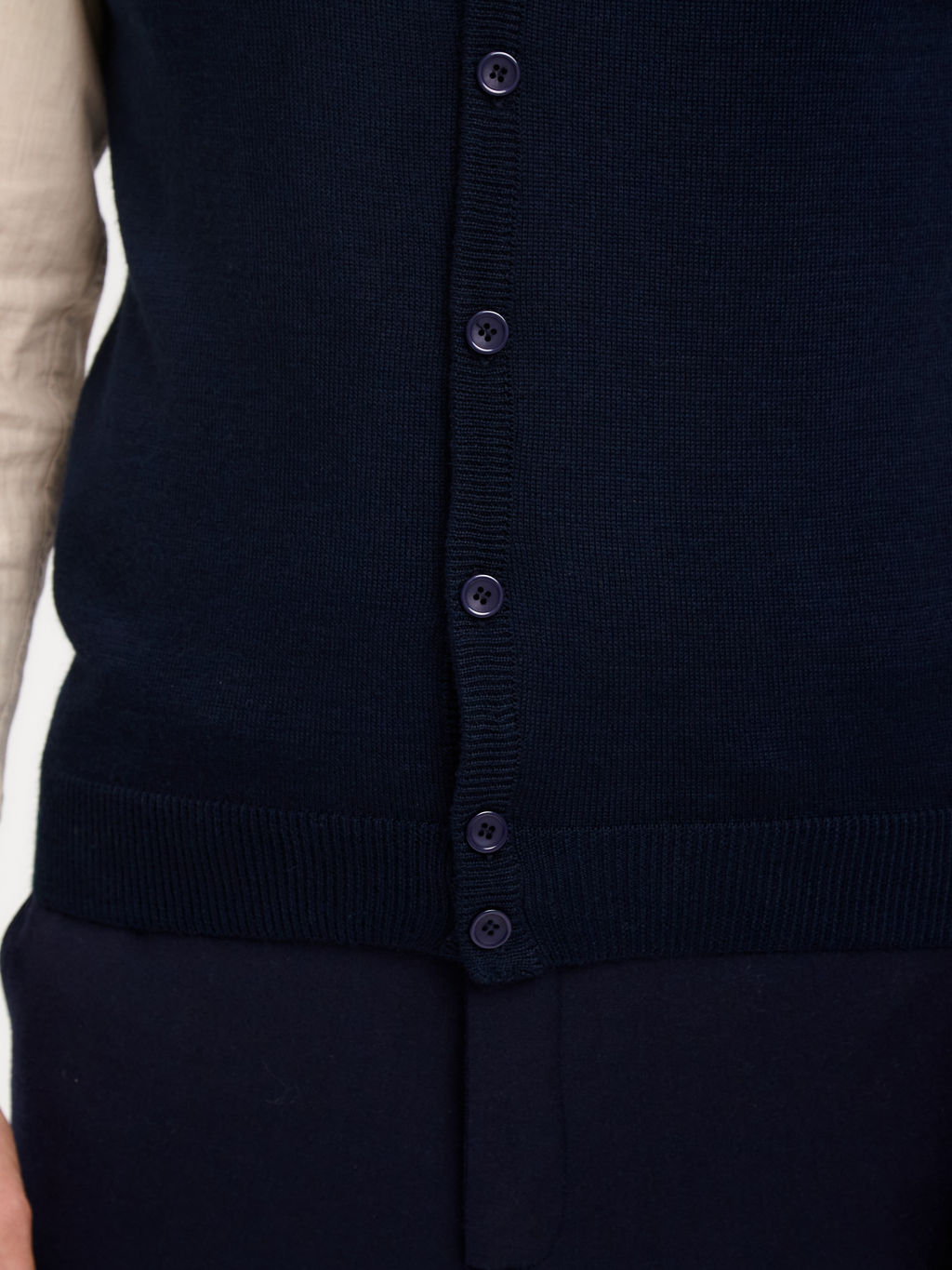 Жилет мужской на пуговицах CASINO c126-т.синий - Greg фото 5