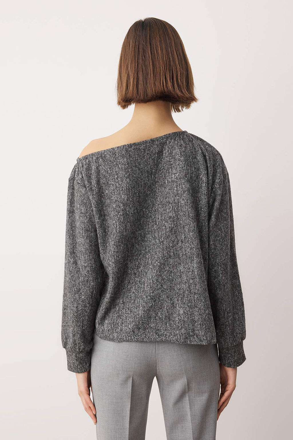 Antrasit Yumos Regular/Normal Kal?p Dusuk Omuzlu Orme Bluz TWOAW26BZ00343 - Trendyolmilla фото 4