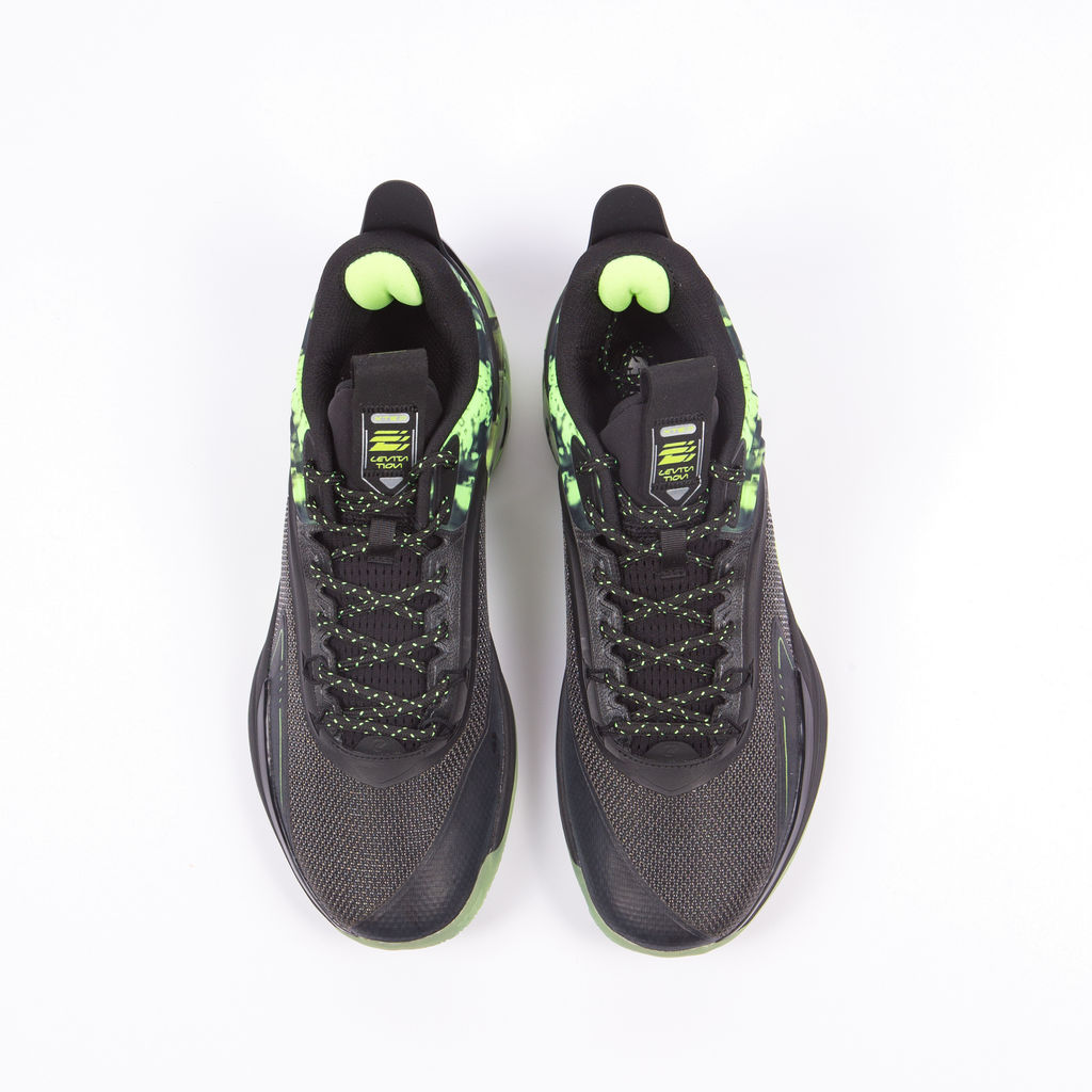 Кроссовки мужские