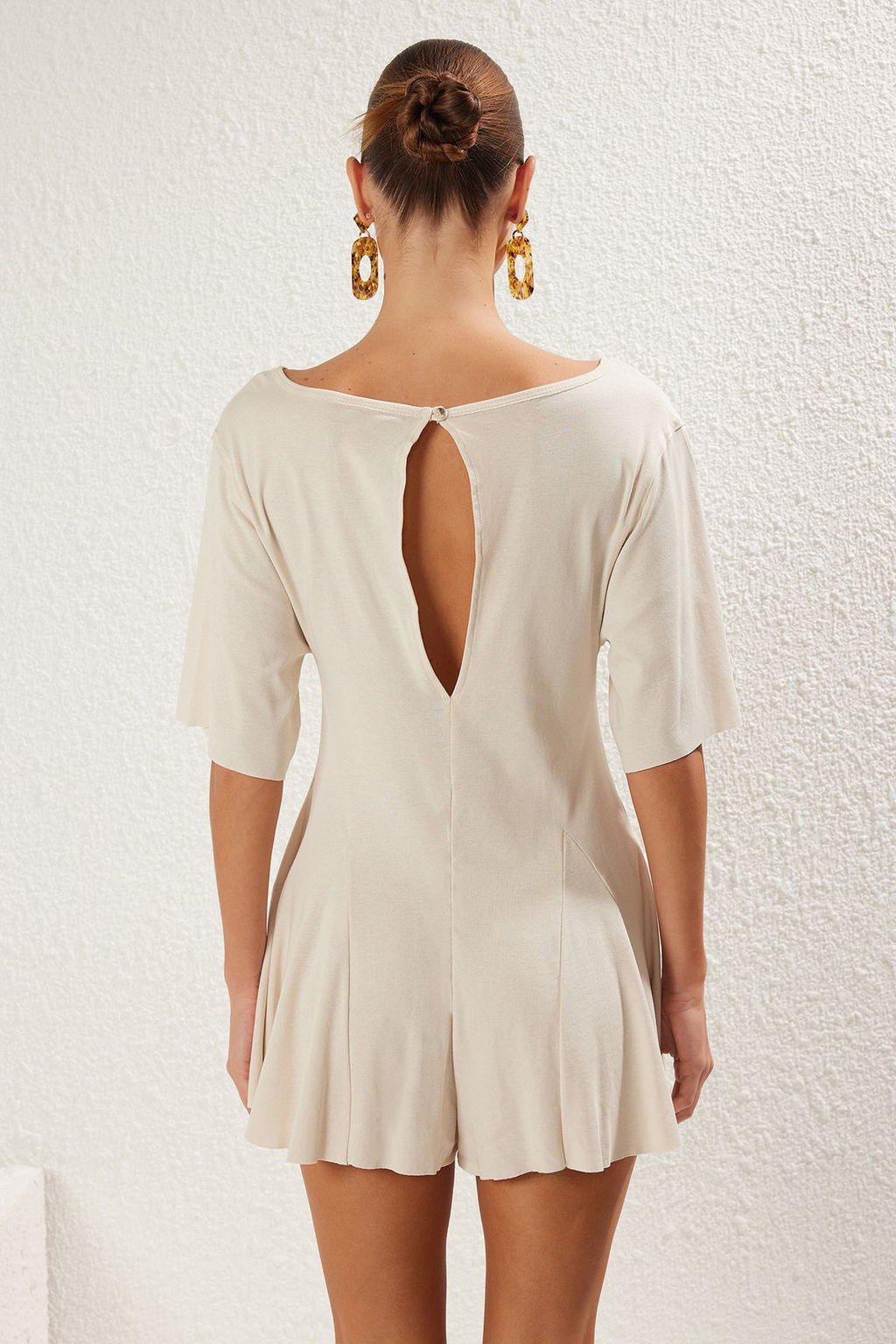 TRENDYOLMILLA Plaj Giyim Siyah Orme Oversize Volanl? Tulum TBESS25TU00001  фото 6