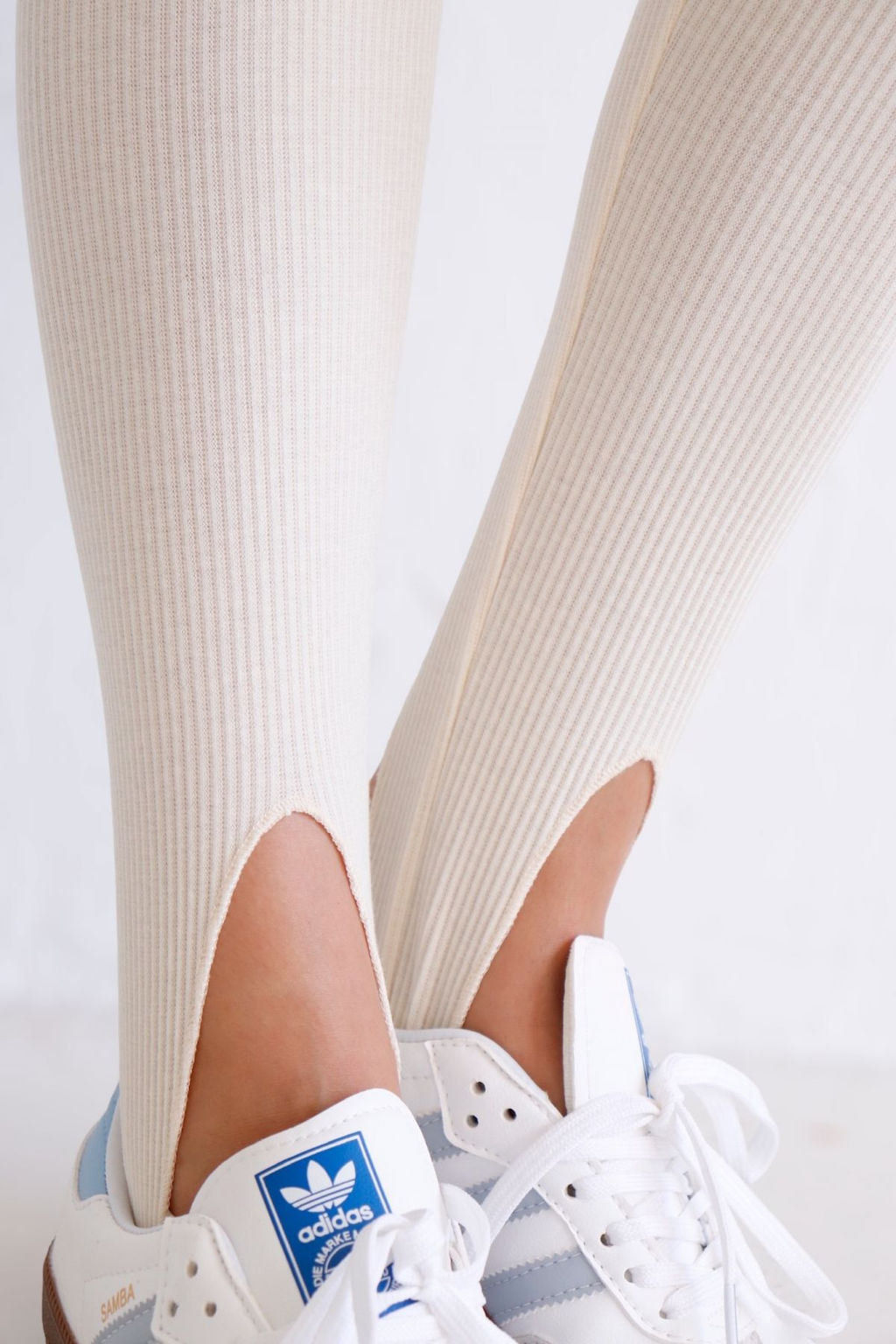 Martichelli Леггинсы со штрипками молочные  фото 4