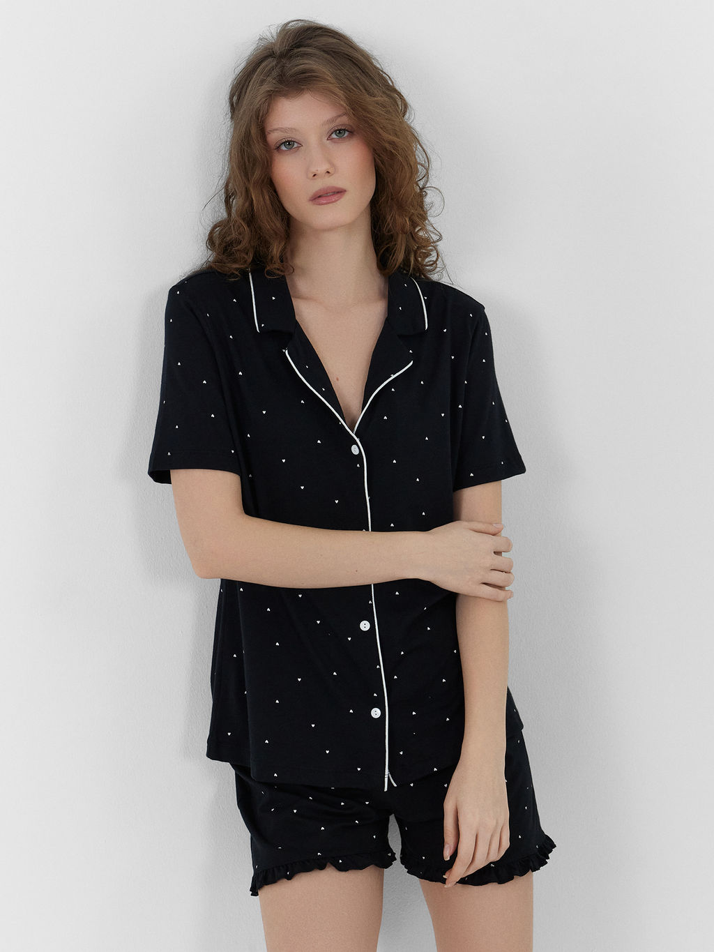 Комплект домашний женский черный с принтом сердечки сердечки на черном 592483 - Mark formelle фото 9