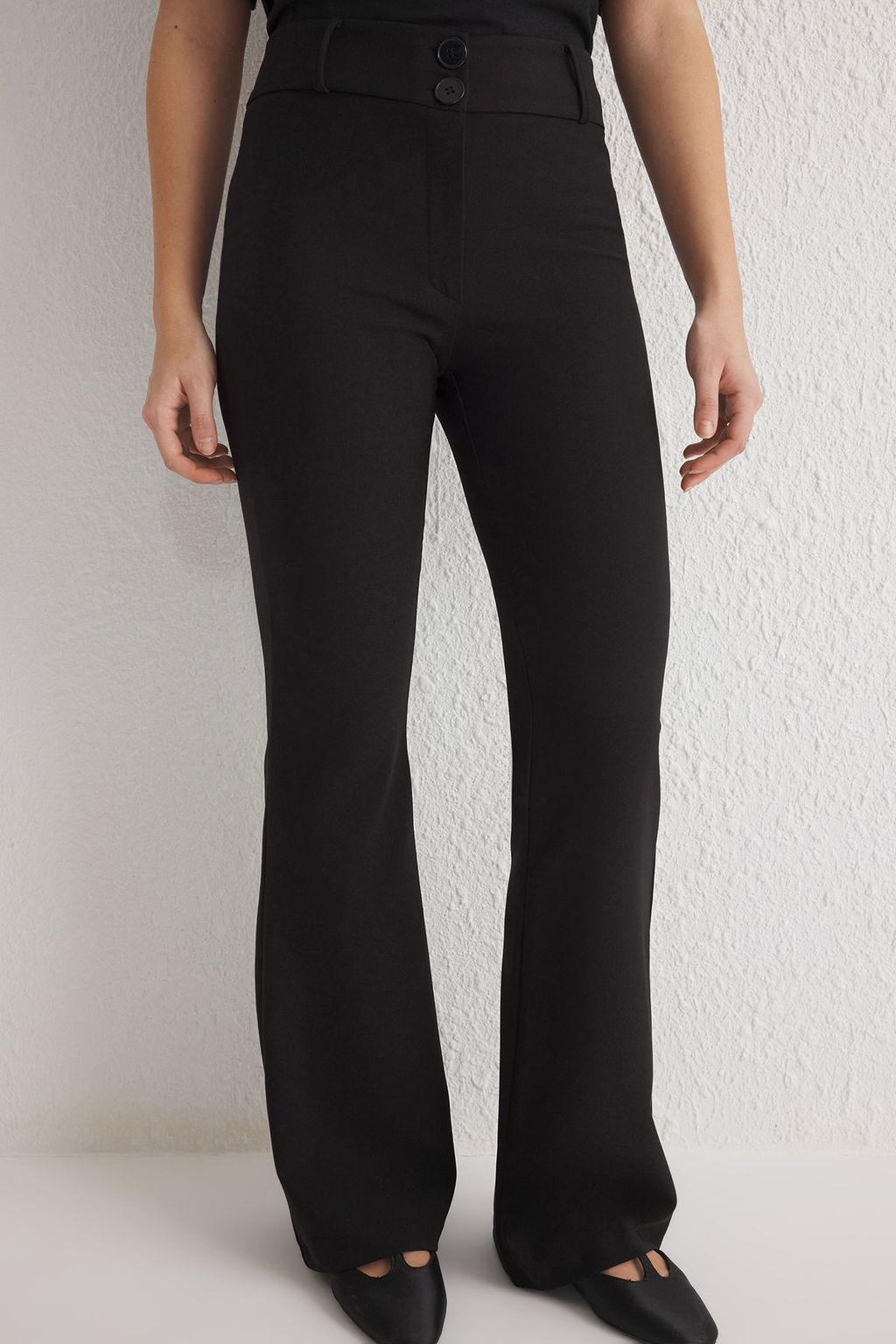 Siyah Ispanyol Paca Normal Bel Dokuma Pantolon TWOSS25PL00065