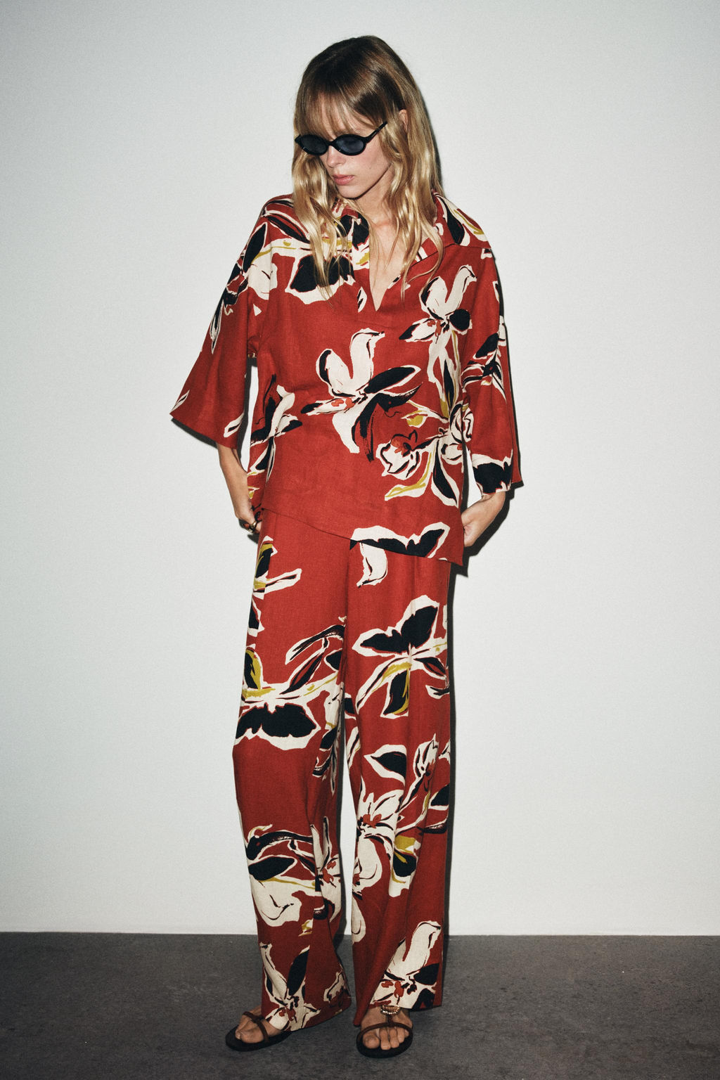 FLORAL PRINT LINEN BLEND TROUSERS - Zara фото 9