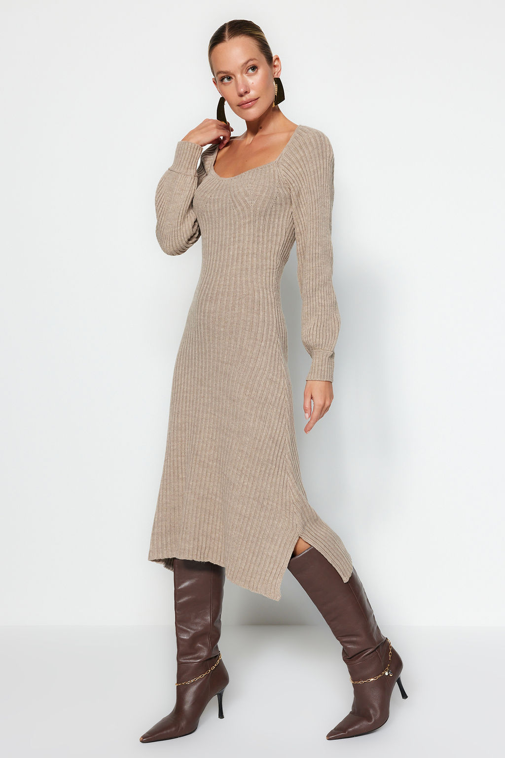 TRENDYOLMILLA Kiremit Midi Triko Kalp Yaka Elbise TWOAW24EL00212  фото 3