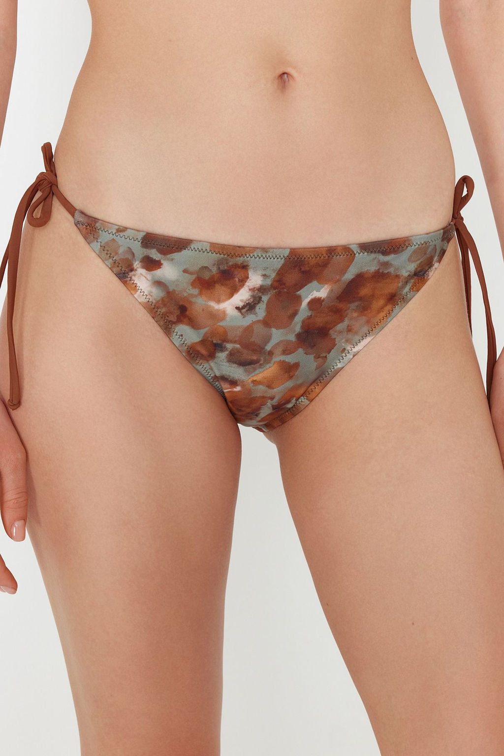 TRENDYOLMILLA Leopar Desenli Regular Bikini Alt? TBESS24BA00136  фото 20
