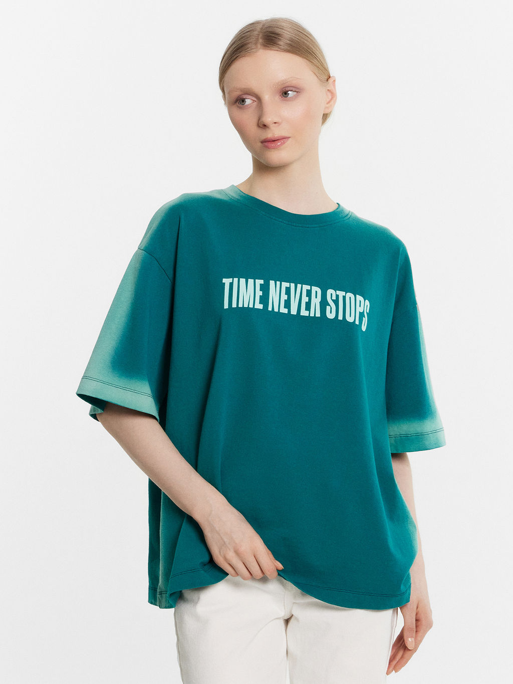 Футболка женская зеленая time never stops бирюзовый зеленый +печать 112961 - Mark formelle фото 2