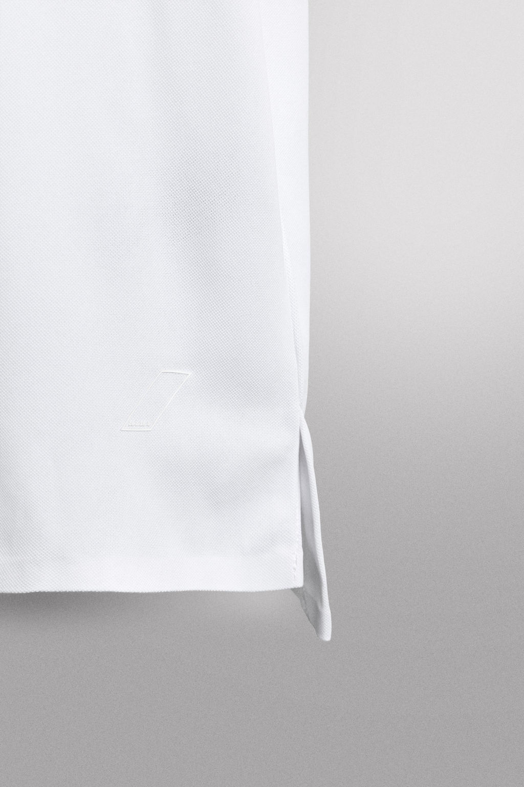 CAMISETA T?CNICA ESTRUCTURA PIQU? / Blanco