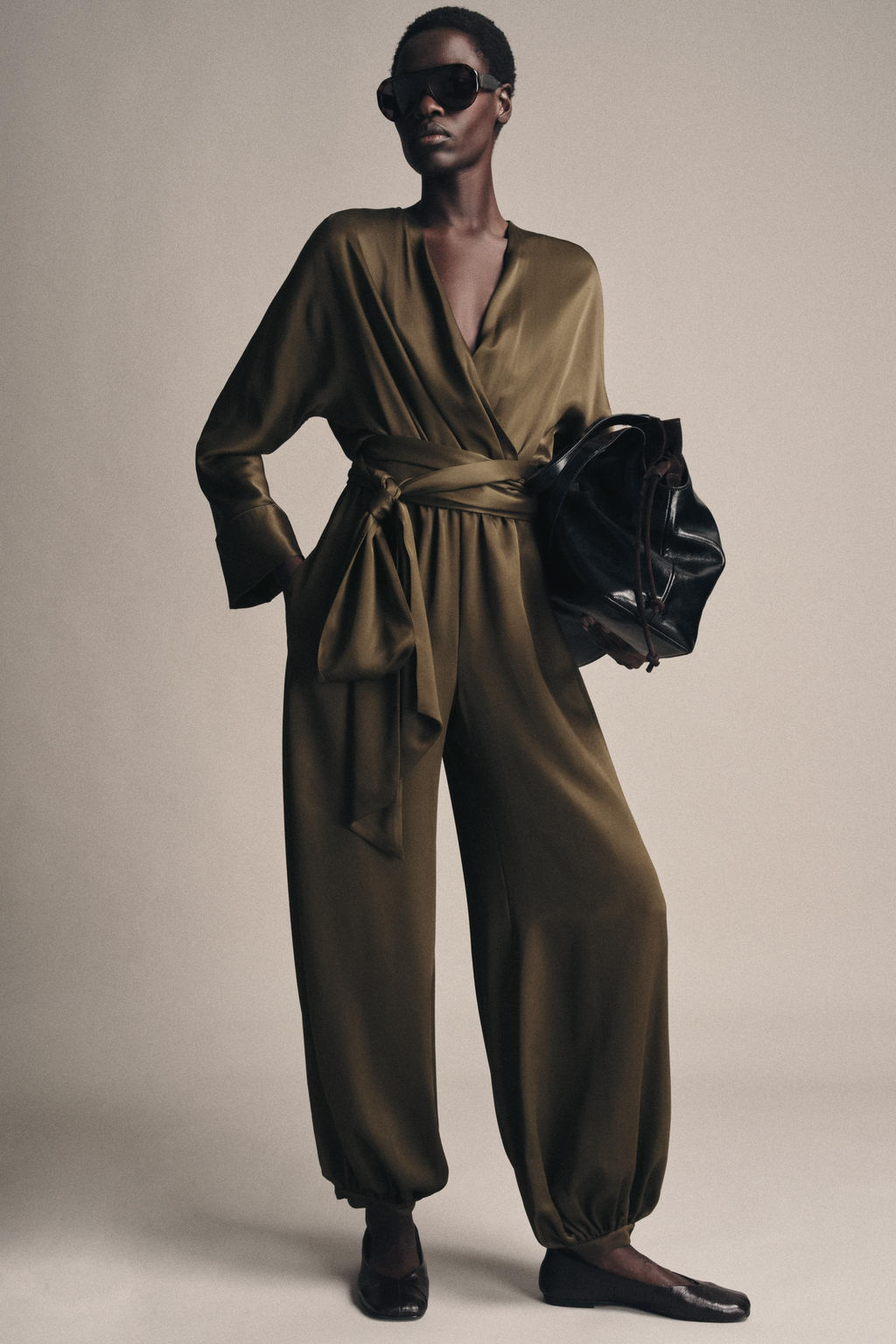 ZW COLLECTION SATIN JUMPSUIT WITH PUFFED HEMS - Zara фото 4